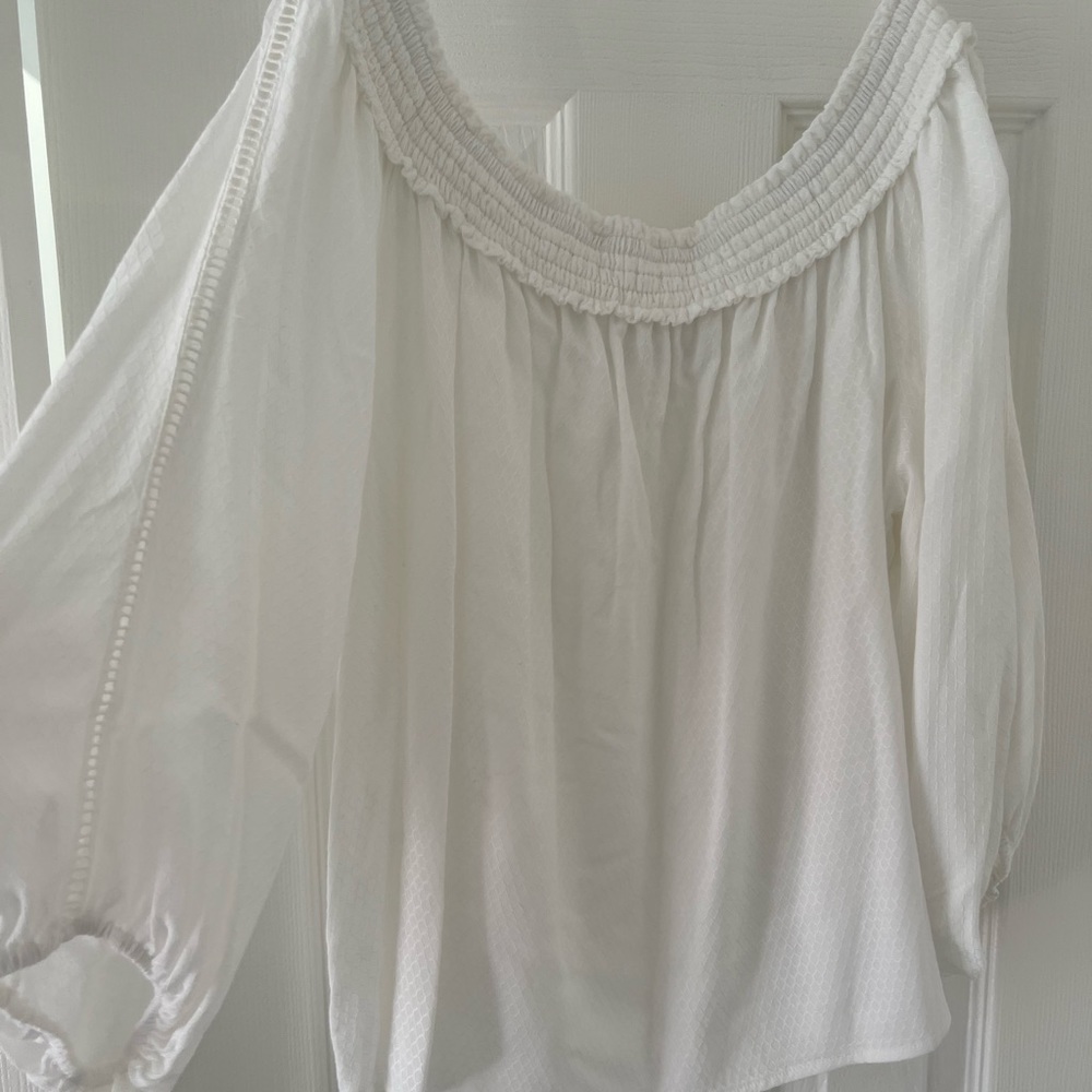 Summit + Peak white off the shoulder top